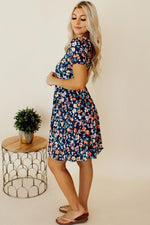 A-lijn Bloemenjurk met Korte Mouw - Floral Dresses - Jurkjes.co