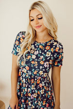 A-lijn Bloemenjurk met Korte Mouw - Floral Dresses - Jurkjes.co