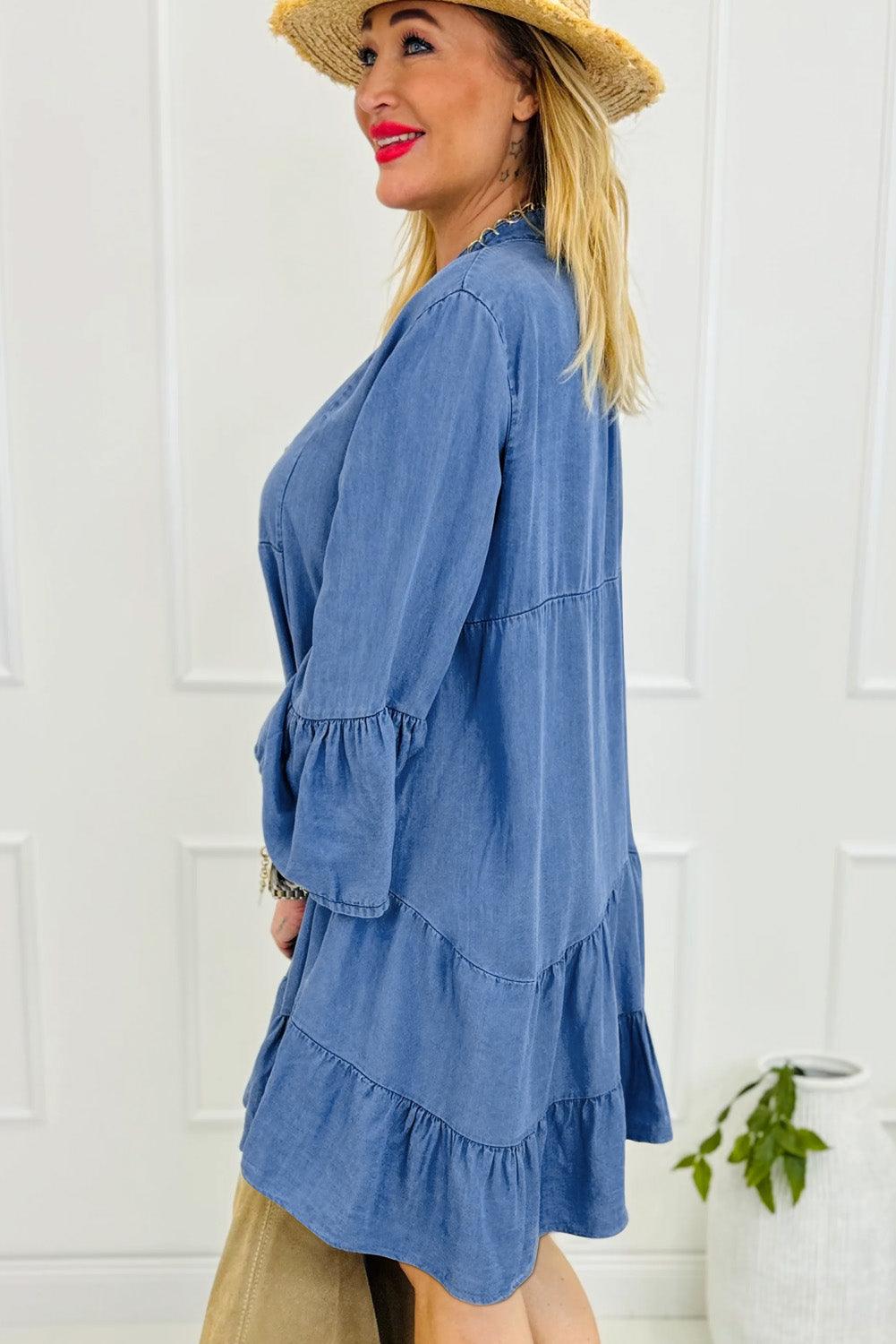 Chambray Ruffle Jurk met 3/4 Mouw en V-Hals - Mini Dresses - Jurkjes.co