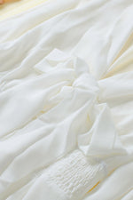 Diepe V-Hals Lantaarnmouw Mini Jurk - Mini Dresses - Jurkjes.co