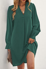 Diepe V-Hals Mini Jurk met Ruche Mouw - Mini Dresses - Jurkjes.co