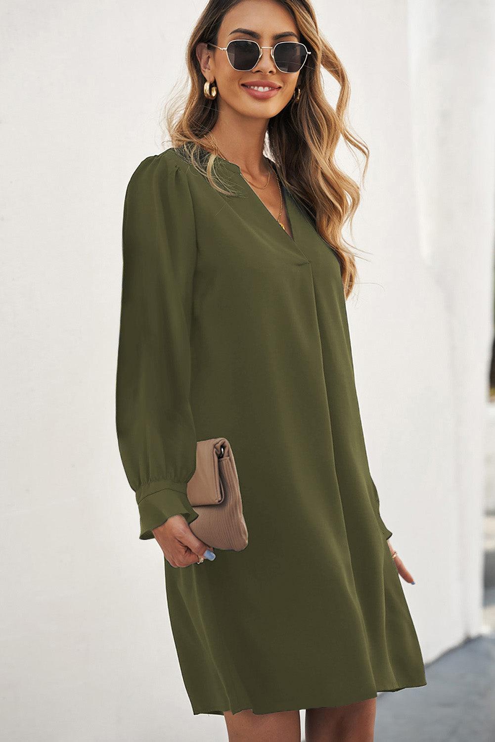 Diepe V-Hals Mini Jurk met Ruche Mouw - Mini Dresses - Jurkjes.co