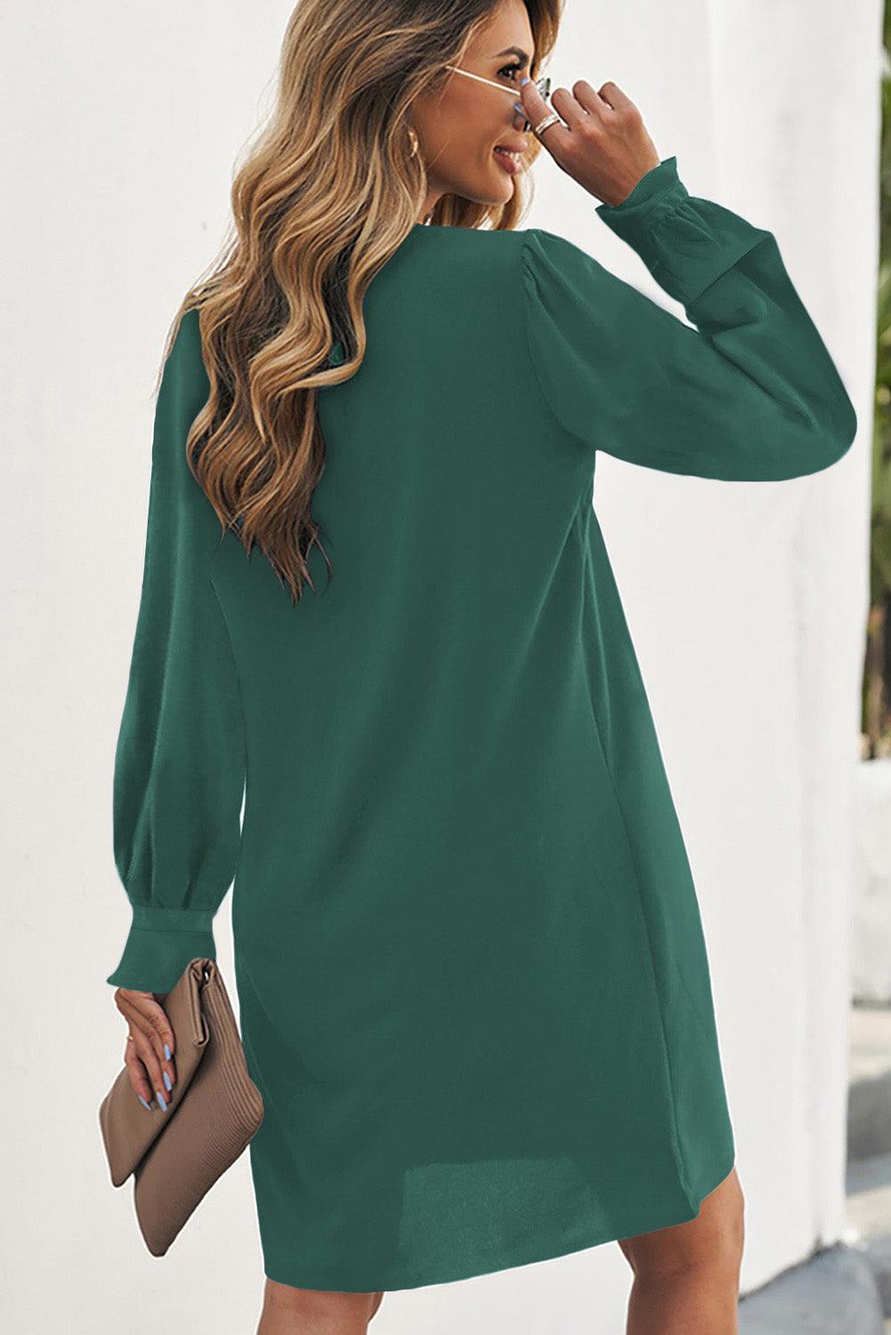 Diepe V-Hals Mini Jurk met Ruche Mouw - Mini Dresses - Jurkjes.co