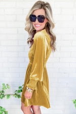 Fluwelen Mini Jurk met Ruffle Hals - Mini Dresses - Jurkjes.co