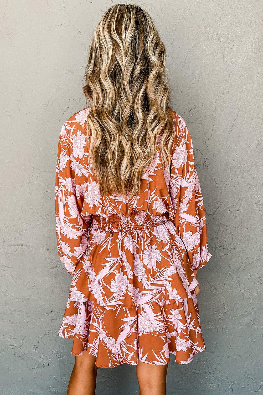 Gelaagde Jurk met Bloemenprint en Gesmokte Taille - Floral Dresses - Jurkjes.co