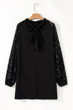 Glitterende Mouw Mini Jurk met Mock Nek - Mini Dresses - Jurkjes.co