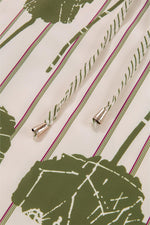 Korte Jurk met Bloemenprint en Splitnek - Floral Dresses - Jurkjes.co