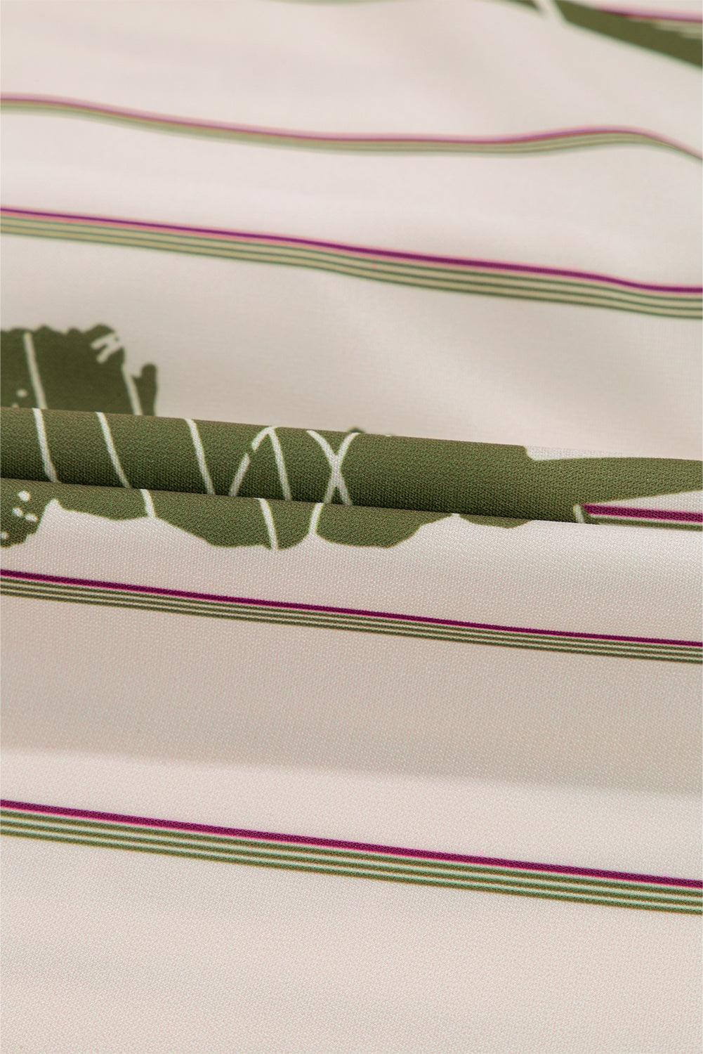 Korte Jurk met Bloemenprint en Splitnek - Floral Dresses - Jurkjes.co