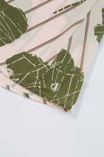 Korte Jurk met Bloemenprint en Splitnek - Floral Dresses - Jurkjes.co