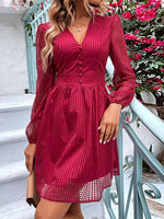 Mini Jurk met V-hals en Luchtige Mouwen - Group9 - Jurkjes.co