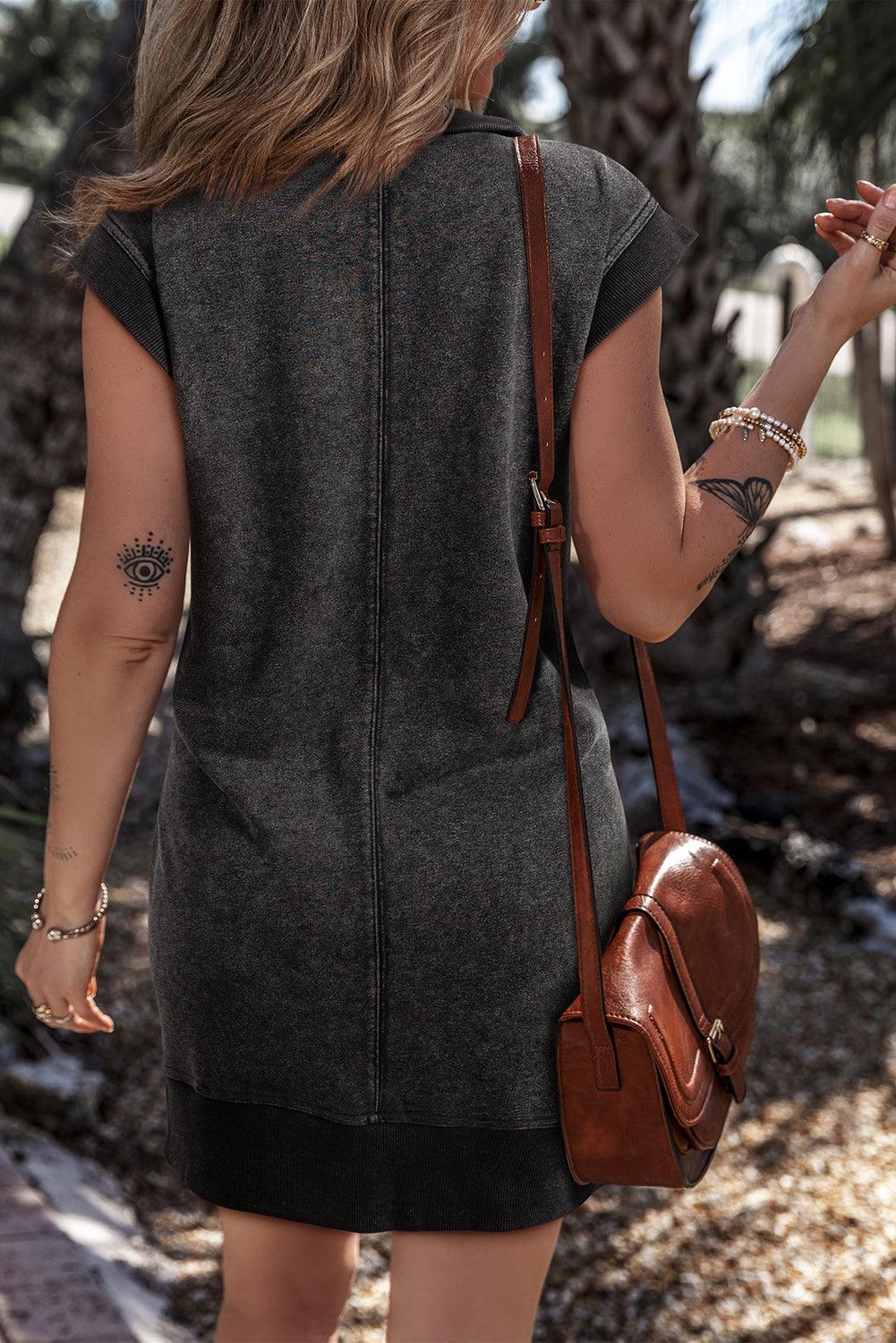 Stijlvolle Sweatshirt Jurk met Korte Mouw - Mini Dresses - Jurkjes.co