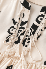 Western Patroon Mini Jurk met Kwastjes en V-hals - Mini Dresses - Jurkjes.co