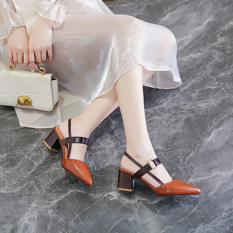 Sandalen met Puntige Neus en Dubbele Bandjes