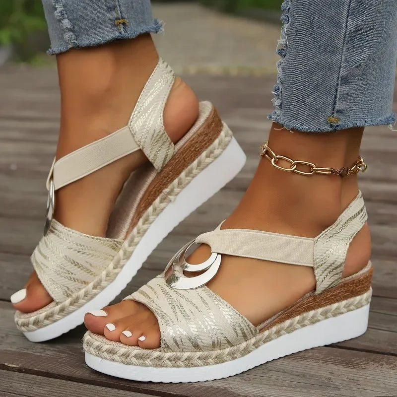 Sandalen met Verstelbare Bandjes en Platform