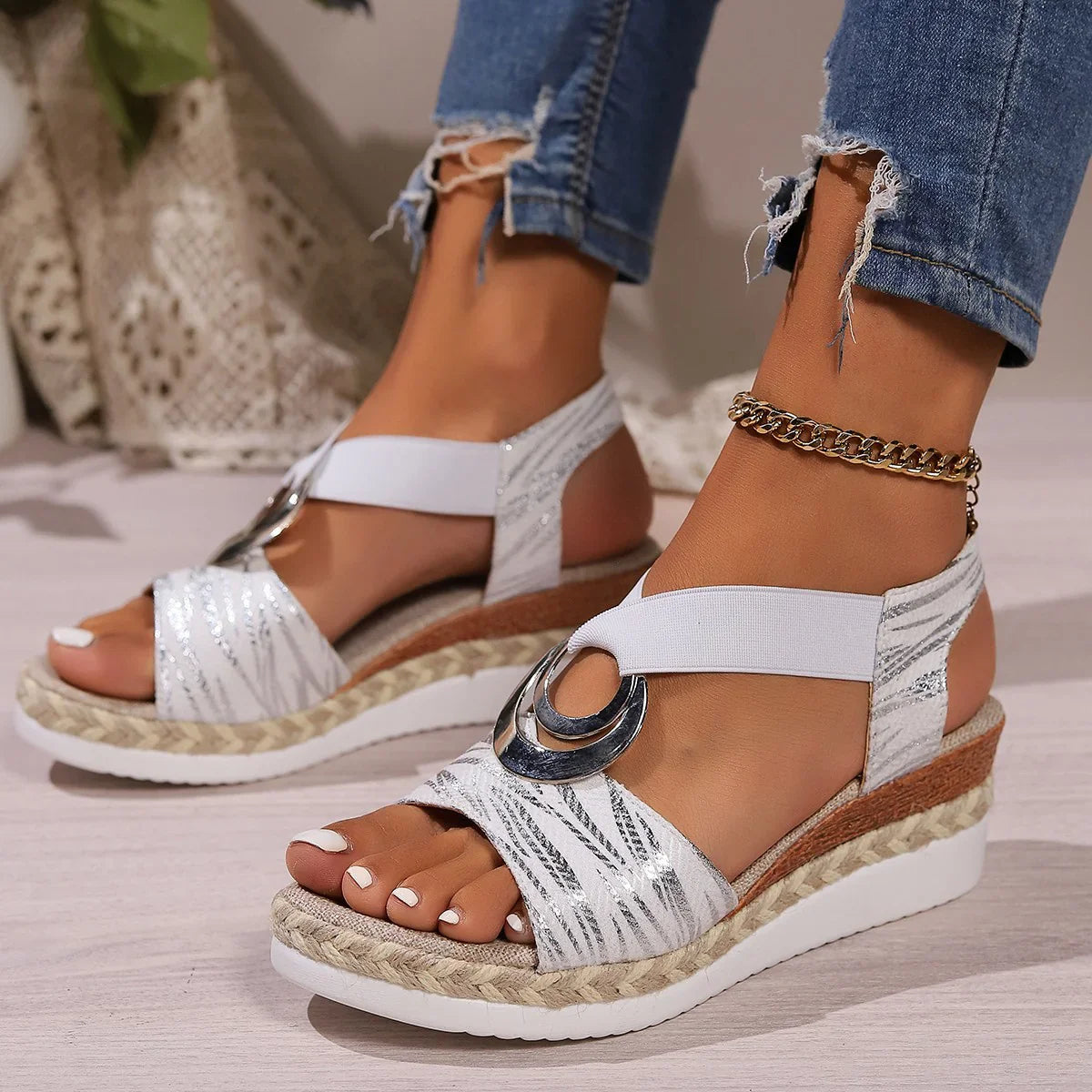 Sandalen met Verstelbare Bandjes en Platform