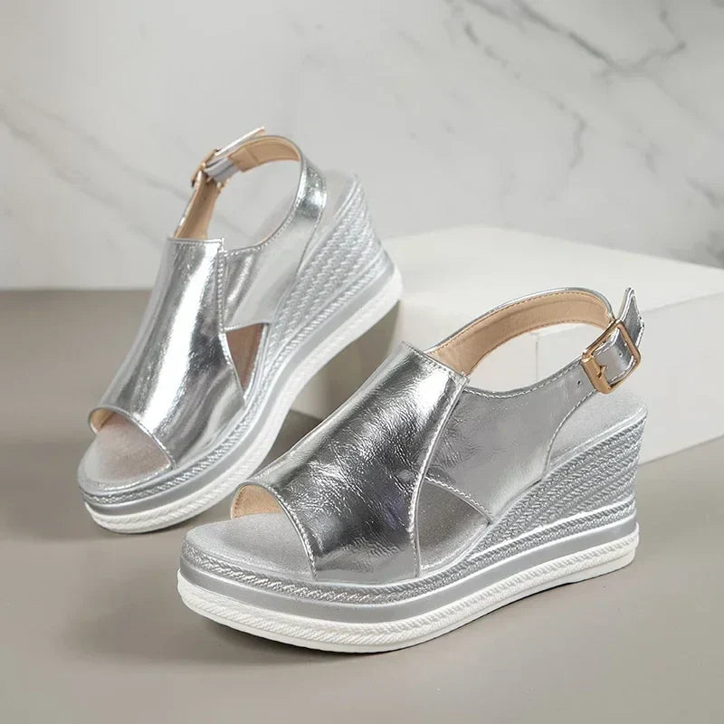 Sandalen met Verstelbare Gesp en Metallic Look