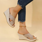 Wedge Sandalen met Kruisriem Ontwerp
