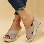 Wedge Sandalen met Kruisriem Ontwerp