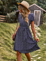 A-lijn Jurk met Bloemenprint en Strikceintuur - Mini Dresses - Jurkjes.co