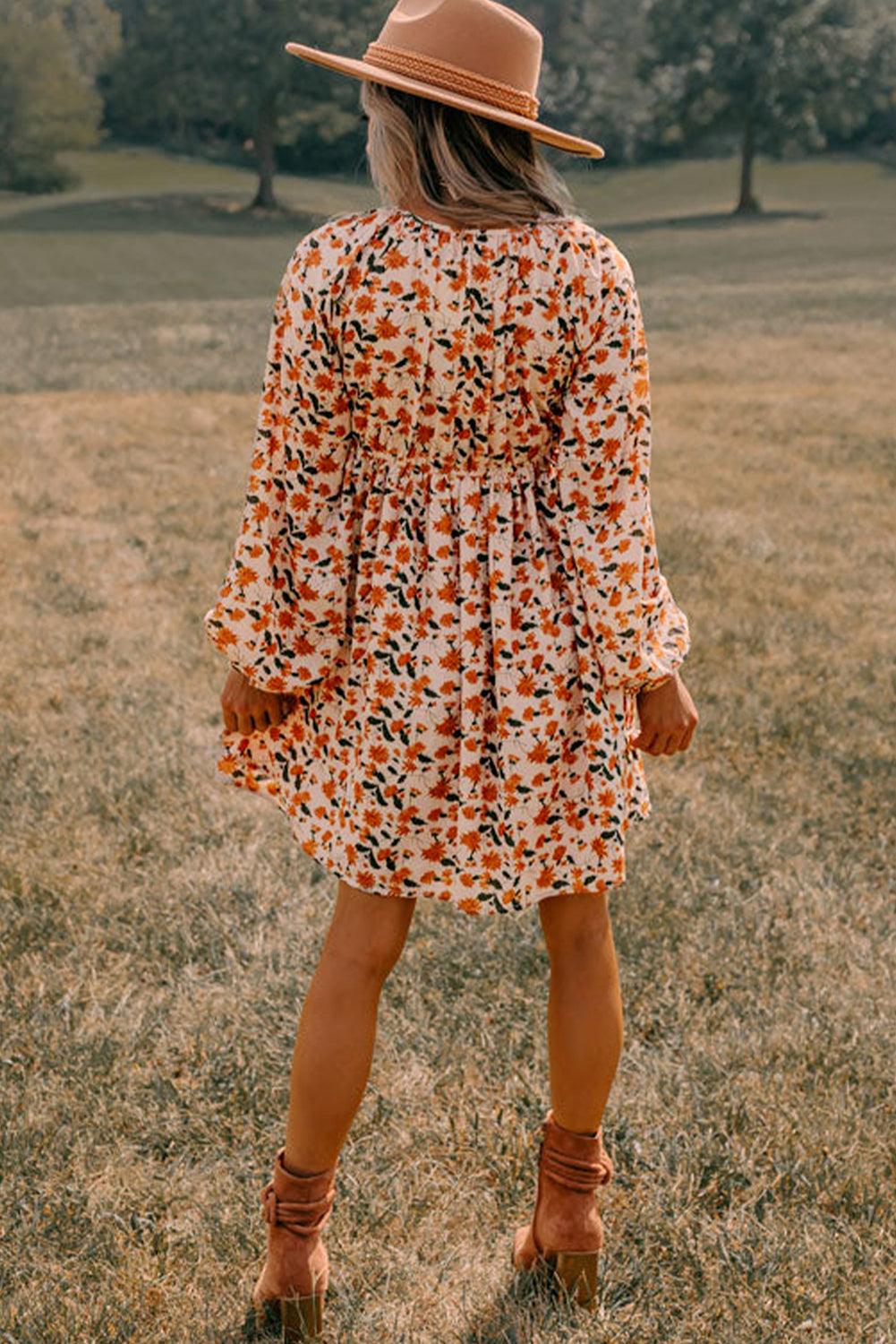 Babydoll Jurk met Bloemenpatroon - Mini Dresses - Jurkjes.co
