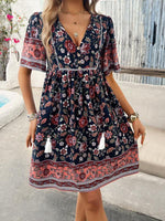 Boho Jurk met V-hals en Bloemenprint - Mini Dresses - Jurkjes.co
