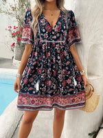 Boho Jurk met V-hals en Bloemenprint - Mini Dresses - Jurkjes.co