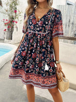 Boho Jurk met V-hals en Bloemenprint - Mini Dresses - Jurkjes.co