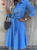 Denim Jurk met V-hals en Reverskraag - Midi Dresses - Jurkjes.co
