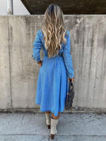 Denim Jurk met V-hals en Reverskraag - Midi Dresses - Jurkjes.co