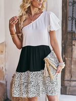 Eén-Schouder Jurk met Dierenprint - Group9 - Jurkjes.co