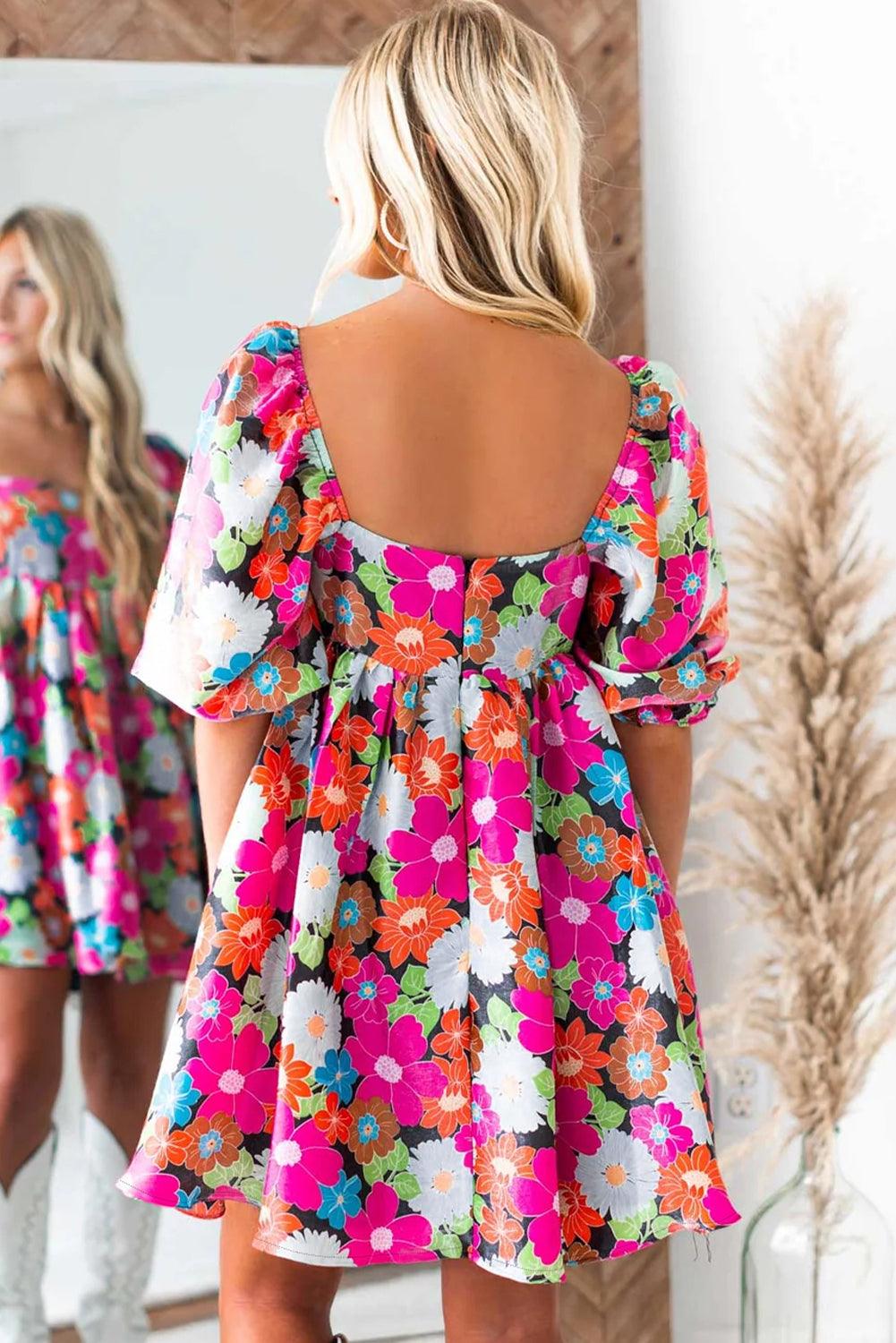 Elegante Bloemenprint Jurk met Korte Pofmouwen - Floral Dresses - Jurkjes.co