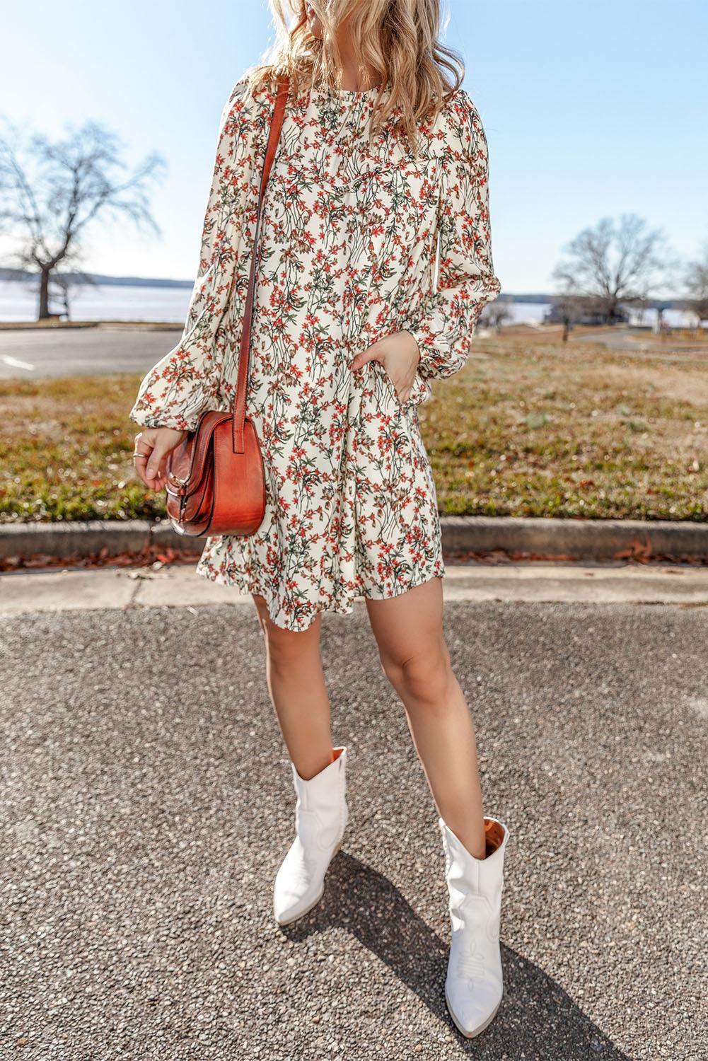 Elegante Bloemenprint Mini Jurk met Lange Mouwen - Floral Dresses - Jurkjes.co