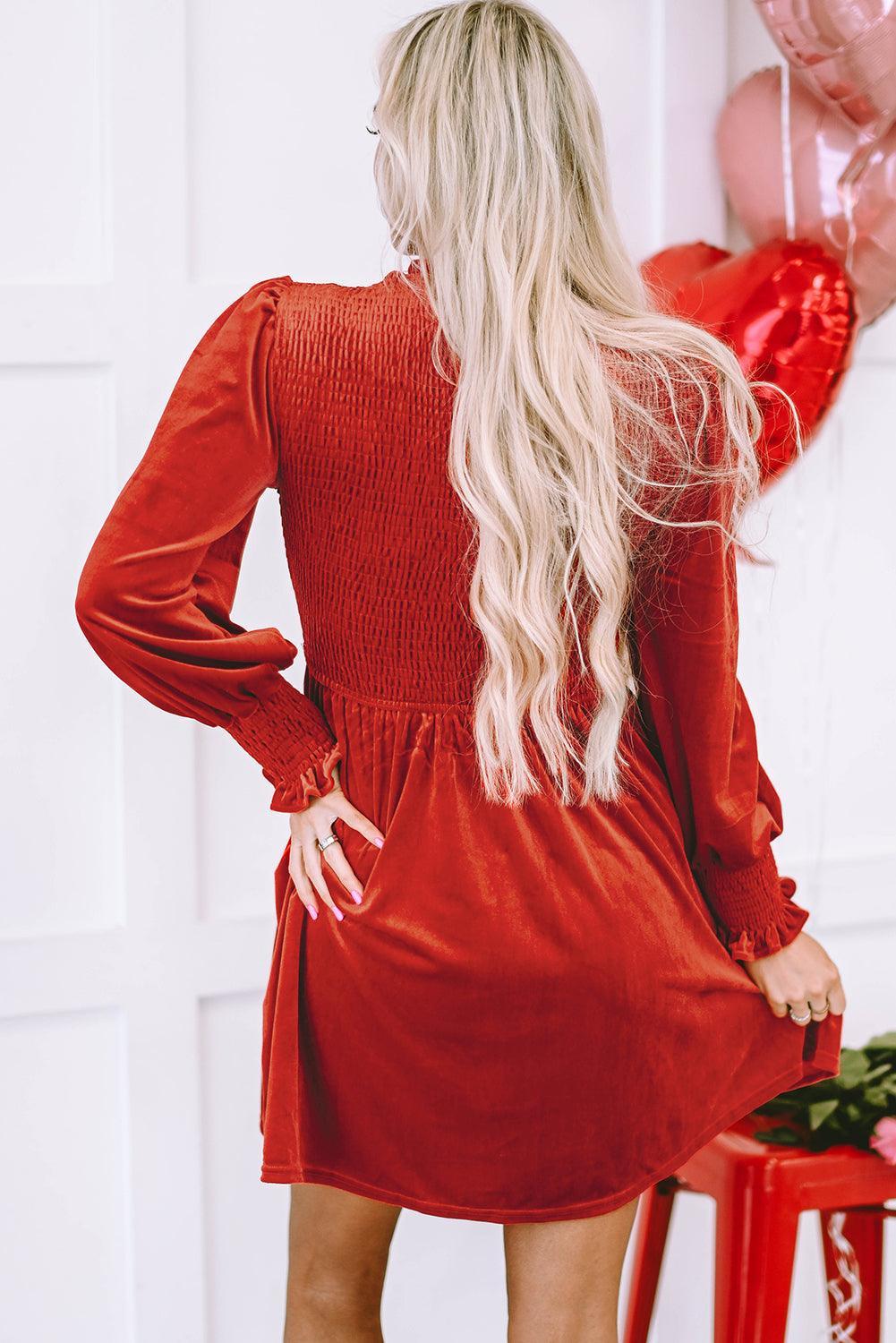 Fluwelen Mini Jurk met Ruffle Hals - Mini Dresses - Jurkjes.co