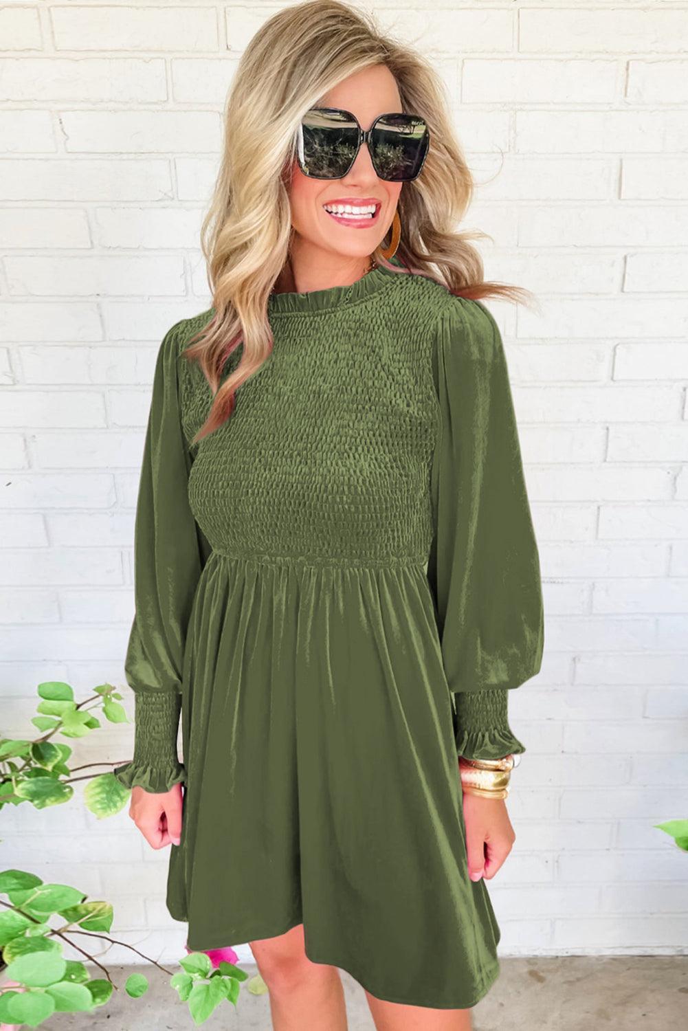 Fluwelen Mini Jurk met Ruffle Hals - Mini Dresses - Jurkjes.co