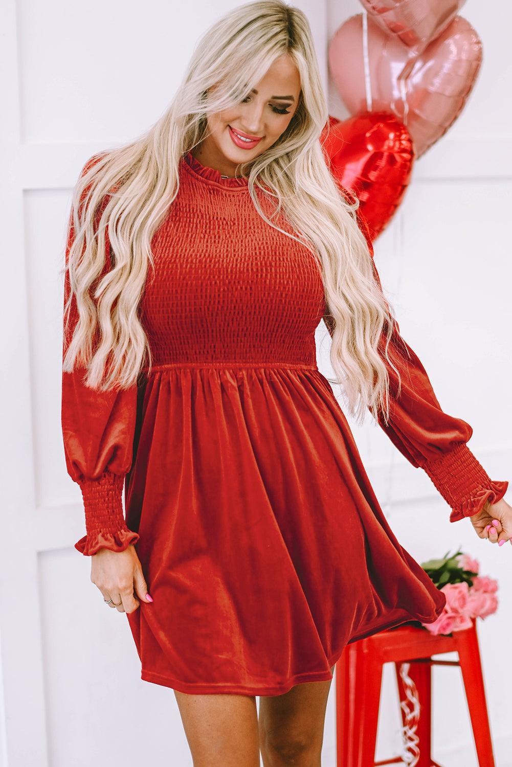 Fluwelen Mini Jurk met Ruffle Hals - Mini Dresses - Jurkjes.co