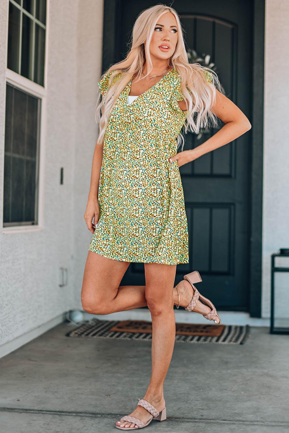Gebloemde Ruches Babydoll Jurk met V-Hals - Floral Dresses - Jurkjes.co
