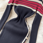 Gebreide Jurk met Strepen en Knoopdetails - Dresses - Jurkjes.co