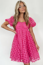 Geruite Babydoll Jurk met Pofmouwen - Mini Dresses - Jurkjes.co