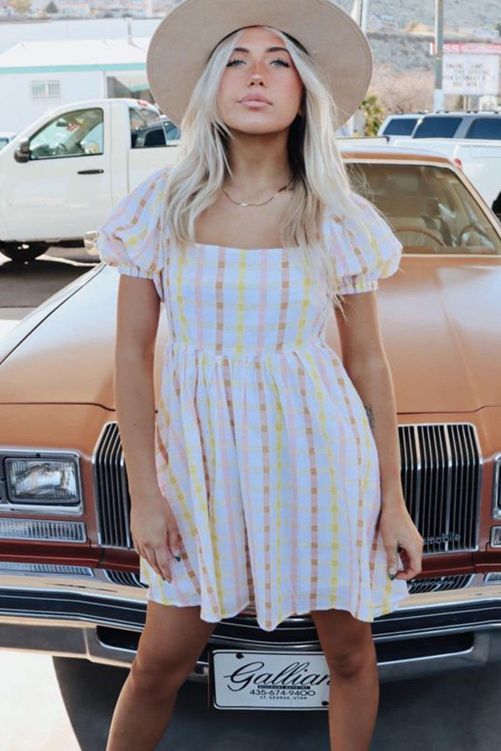 Geruite Skaterjurk met Pofmouwen - Mini Dresses - Jurkjes.co