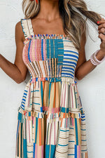 Gestreepte Maxi-Jurk met Smokwerk - Maxi Dresses - Jurkjes.co