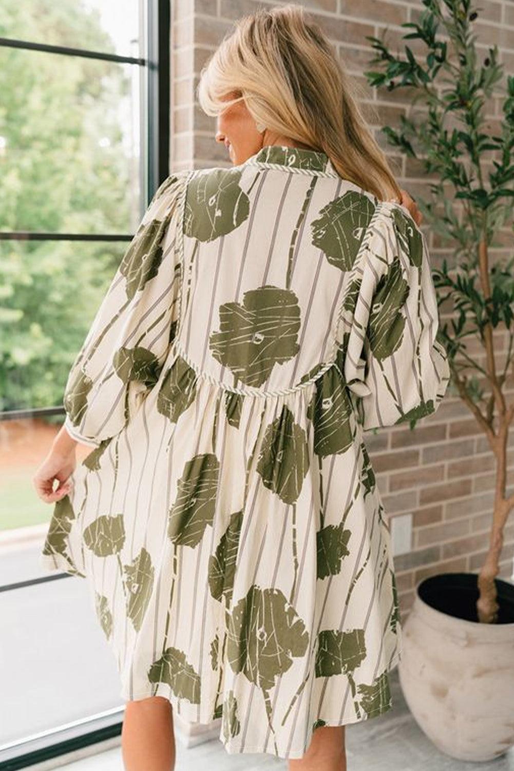 Korte Jurk met Bloemenprint en Splitnek - Floral Dresses - Jurkjes.co