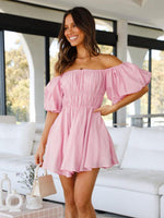 Korte Jurk met Off-Shoulder en Pofmouwen - Mini Dresses - Jurkjes.co