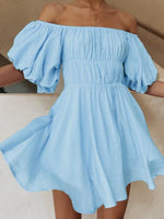 Korte Jurk met Off-Shoulder en Pofmouwen - Mini Dresses - Jurkjes.co