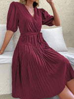 Korte Jurk met V-hals en Strikceintuur - Maxi Dresses - Jurkjes.co