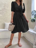 Korte Jurk met V-hals en Strikceintuur - Maxi Dresses - Jurkjes.co