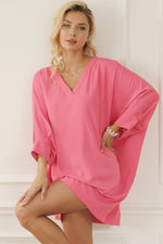 Korte Shift Jurk met Dolman Mouw en V-hals - Mini Dresses - Jurkjes.co