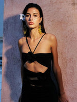 Lange Jurk met Halterhals en Bloemdecoraties - Group4 - Jurkjes.co