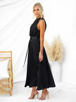Maxi Jurk met Halternek en Effen Design - Maxi Dresses - Jurkjes.co
