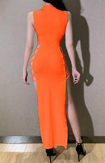 Maxi Jurk met Hoge Hals en Cut-out Details - Midi Dresses - Jurkjes.co