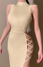 Maxi Jurk met Hoge Hals en Cut-out Details - Midi Dresses - Jurkjes.co